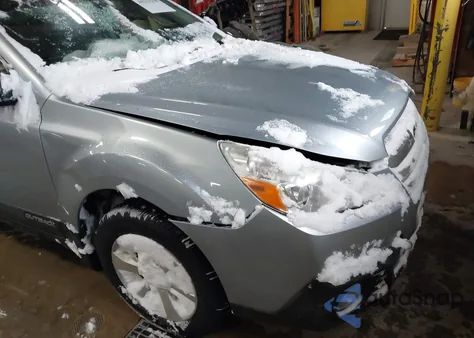 2014 Subaru Outback 2.5I Limited из США, поврежденный, VIN 4S4BRCLC1E3227897